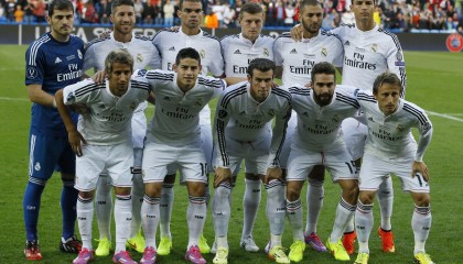 九游app官网下载-德国骑手多米安·米歇尔斯在2024年巴黎奥运会盛装舞步比赛中获得第六名，展现坚韧精神。