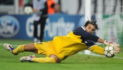 九游娱乐网站体验棒-德甲：豪门补强中场，争夺赛季桂冠，德甲豪门足球俱乐部